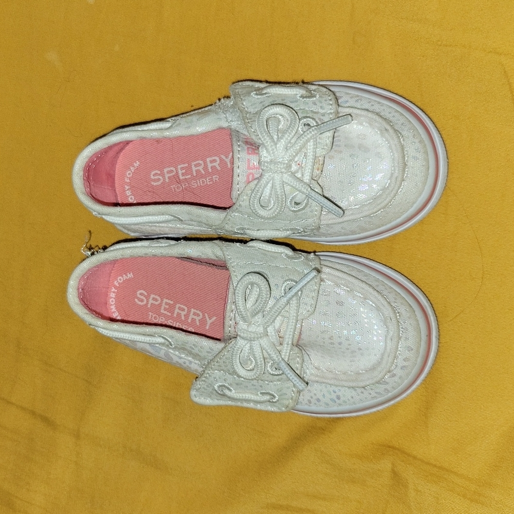 5M toddler Sperrys